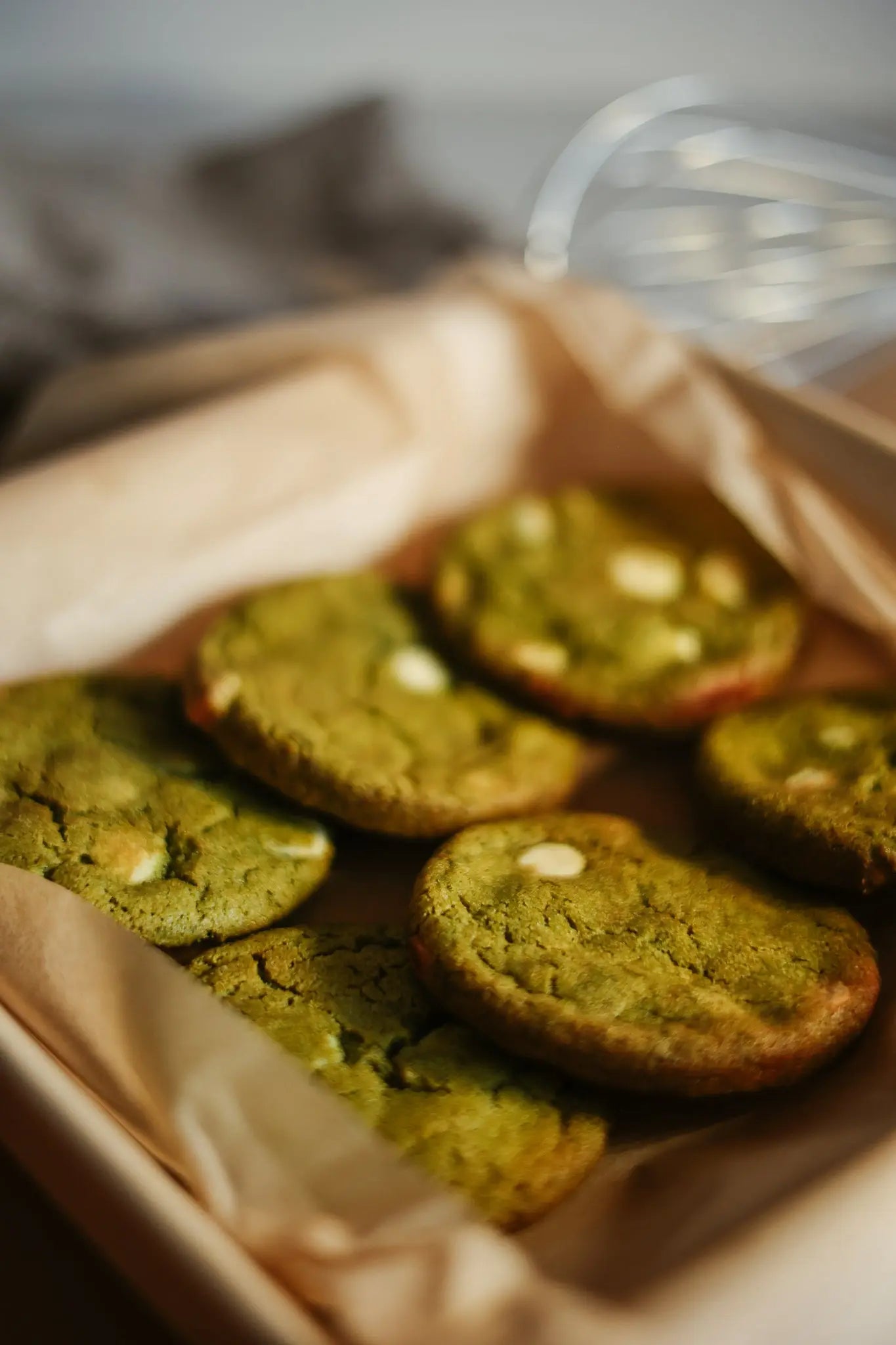 6 × Matcha and Belgian White Chocolate Cookies sancha
