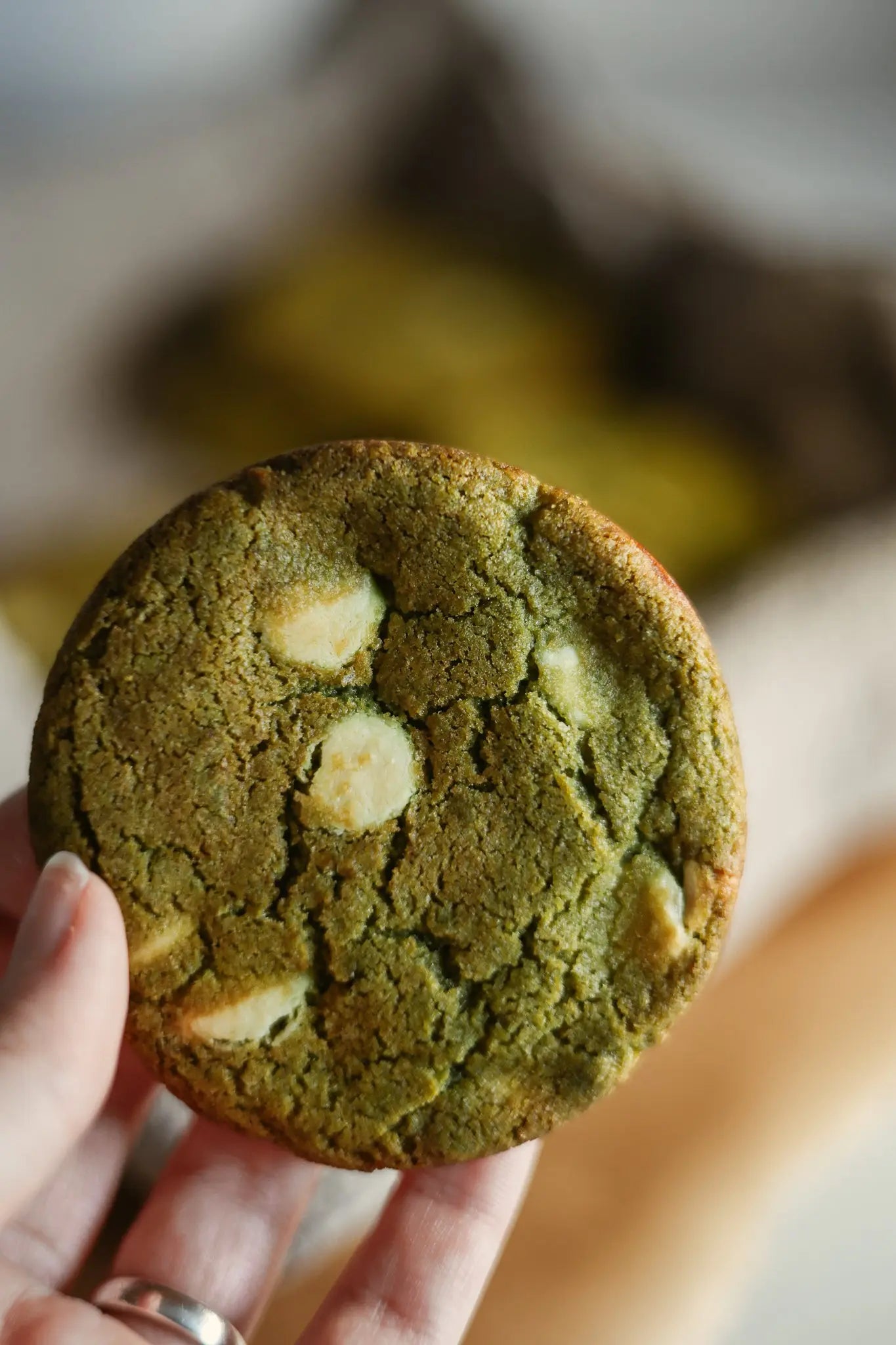 6 × Matcha and Belgian White Chocolate Cookies sancha