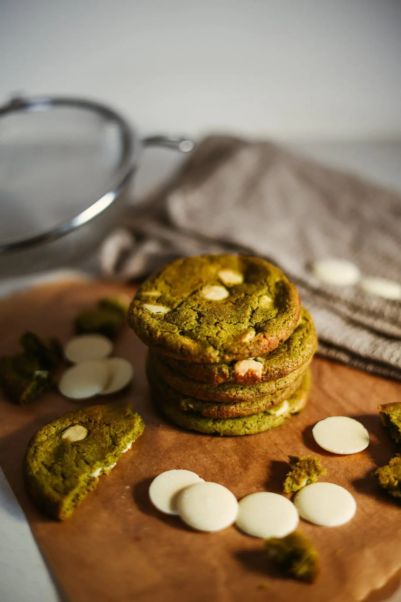 6 × Matcha and Belgian White Chocolate Cookies sancha